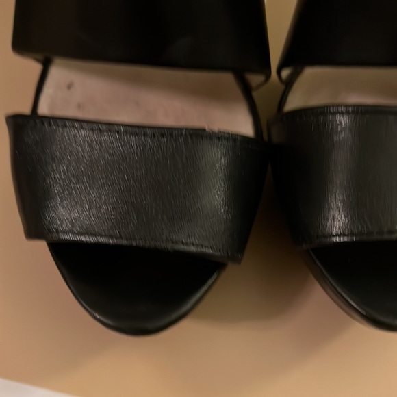 Genuine EUC 7 MK Blk Carla Leather Platform Sandal 4.5 inch heel. - Picture 4 of 16